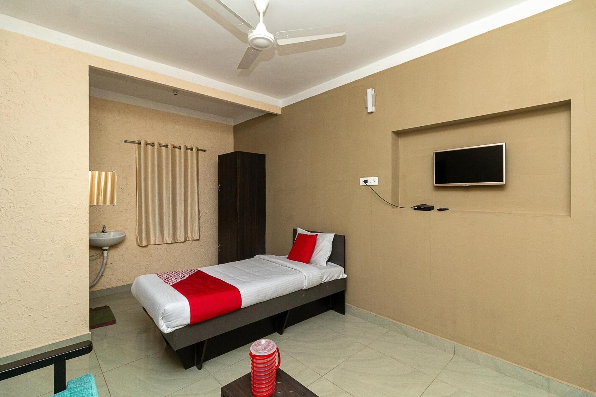 Oyo Green Hills Villa Kuttālam Eksteriør bilde